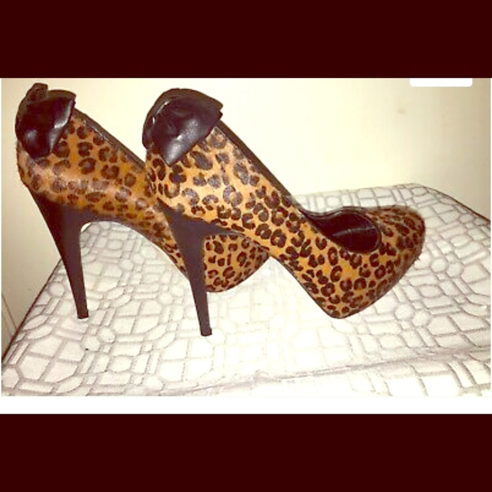 Dolce Vita calf hair 4” pump